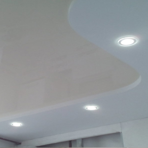 Натяжной потолок для кухни